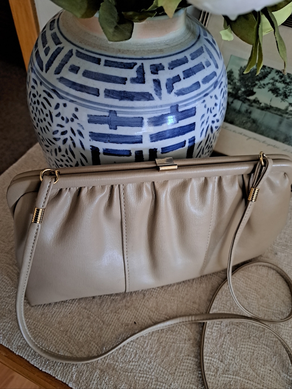 Vintage JULIUS RESNICK (Canada) Shoulder Clutch Purse Beige